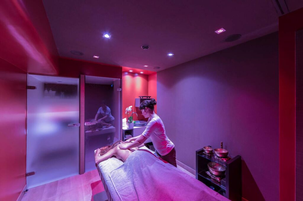 Home and Hotel Service Massage