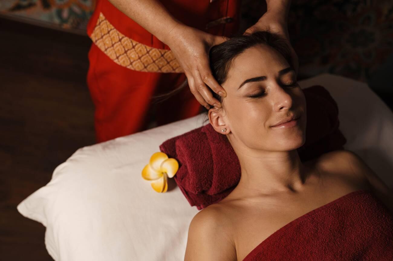 Professional Home Massage Muscat: Certified Therapists at Your Door